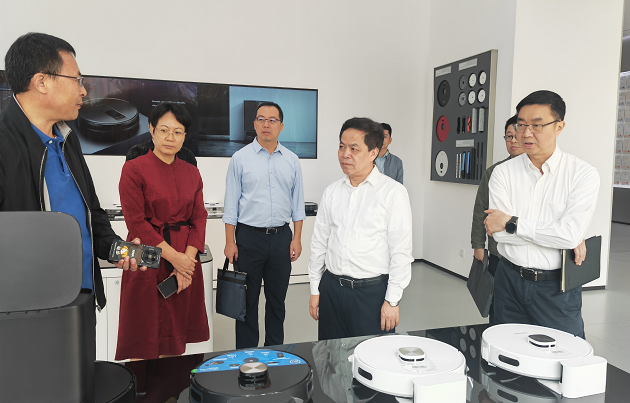 傾聽企業心聲 共謀發展良策——區委常委梁偉沛到倫教開展“政企面對面”聯絡協作工作現場調研